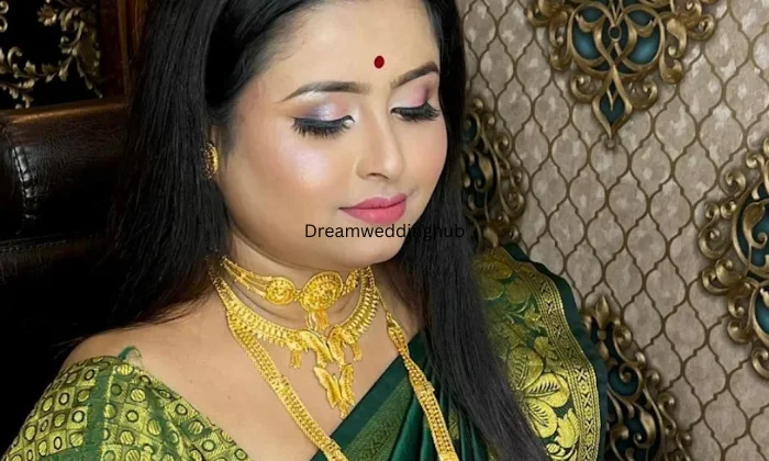 OM PARLOUR Hair  Makeup studio